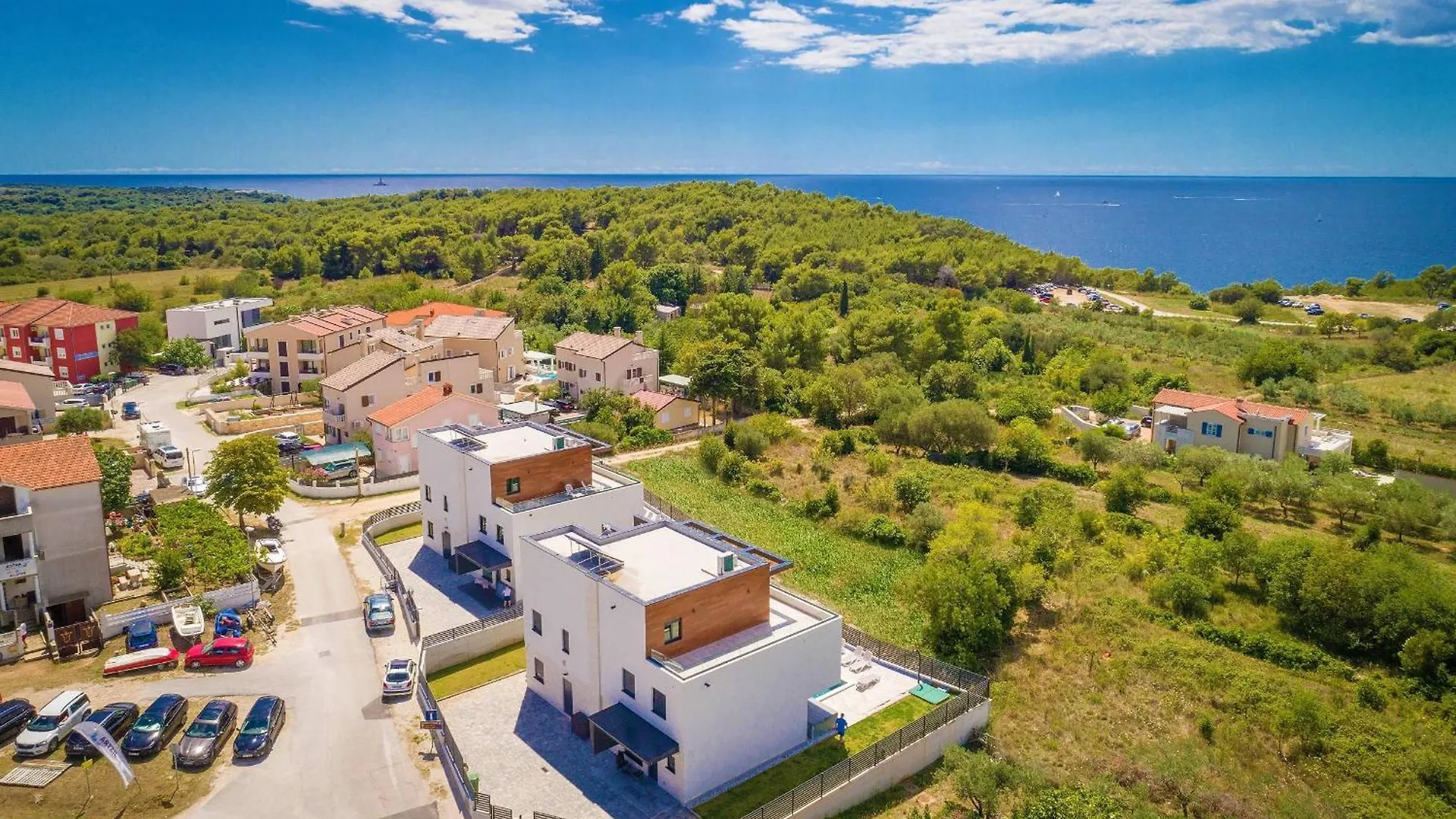 Villa Remi Mit 2 Whirlpools Und Meerblick Premantura 0*,  Κροατία